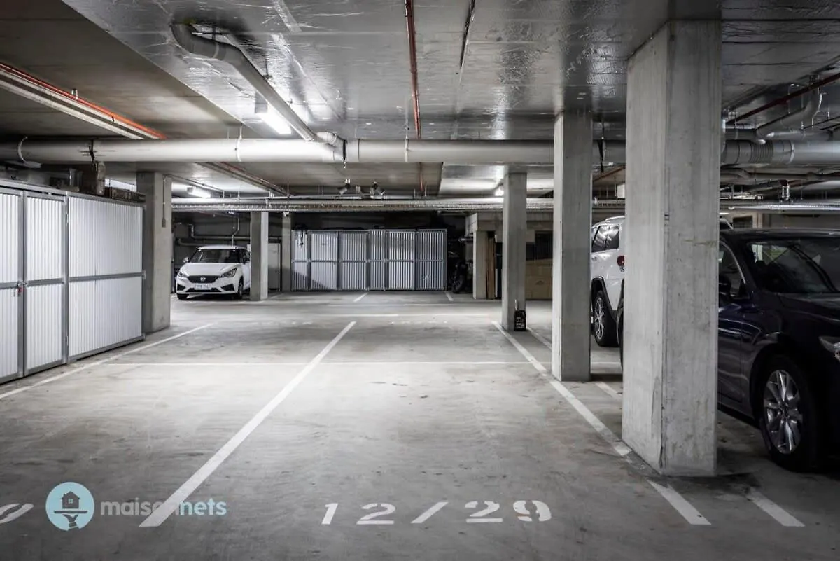 Apartment Modern 2 Bdrm Apt With Water Views 2X Car Spots Canberra