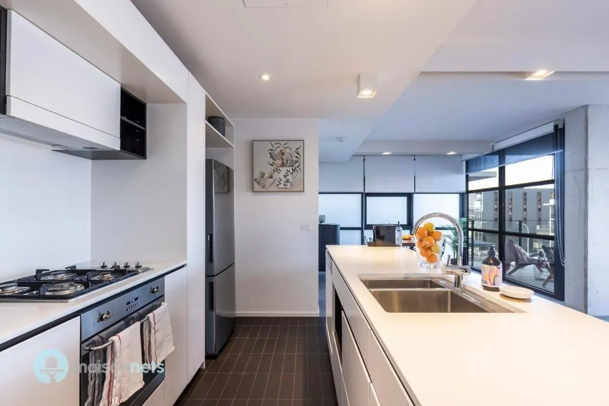 Modern 2 Bdrm Apt With Water Views 2X Car Spots Canberra 0*,  Australia